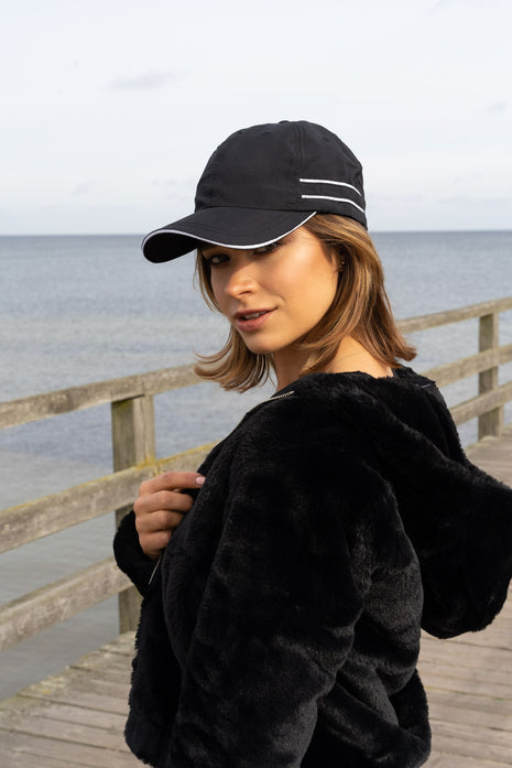 Microfibre Sports Cap with Piping and Sandwich (HW-4077)